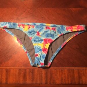 Jolyn Europe bottom- floral